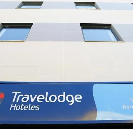 Travelodge Valencia Aeropuerto מלון *
