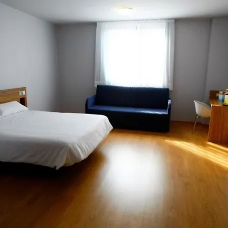 酒店 瓦伦西亚机场旅程住宿 *