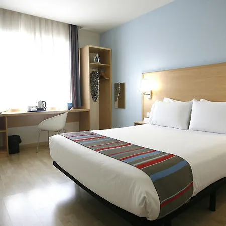 Travelodge Valencia Aeropuerto Hotel *