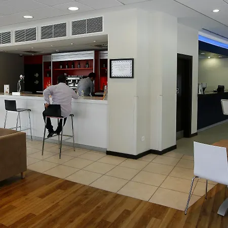 Travelodge Valencia Aeropuerto