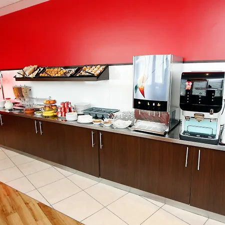 Hotel Travelodge Valencia Aeropuerto *