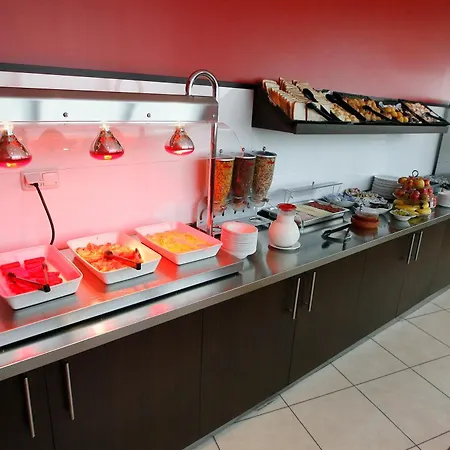 Travelodge Valencia Aeropuerto Manises