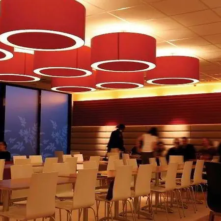 Travelodge Valencia Aeropuerto Hotel Manises