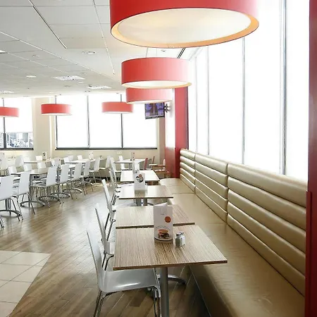 Travelodge Valencia Aeropuerto *